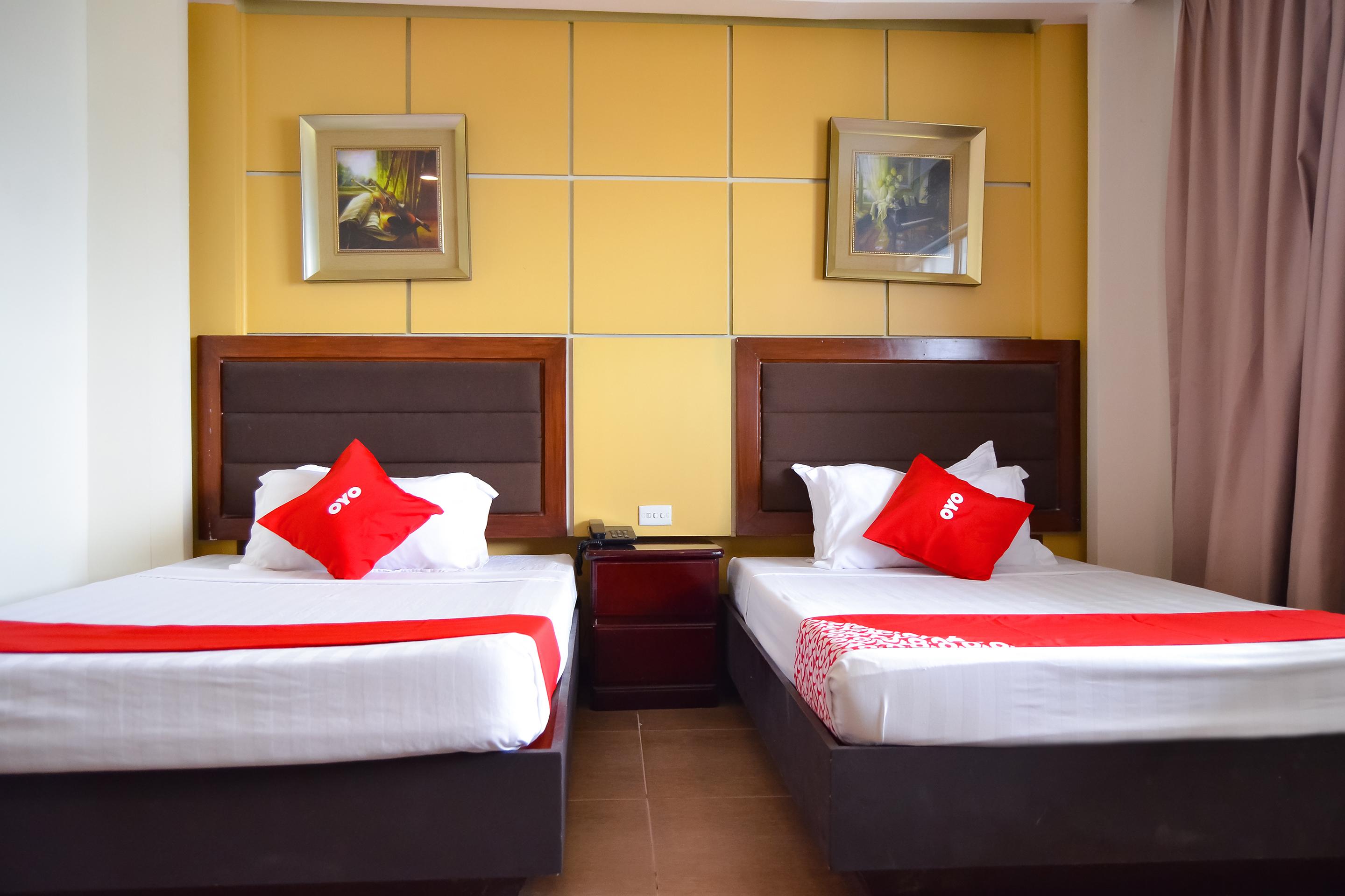 เรดดอร์ซ พลัส แอท โพรเจ็ก 6 เกซอนซิตี้ Hotel ภายนอก รูปภาพ